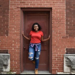 Meet your Posher, Imani